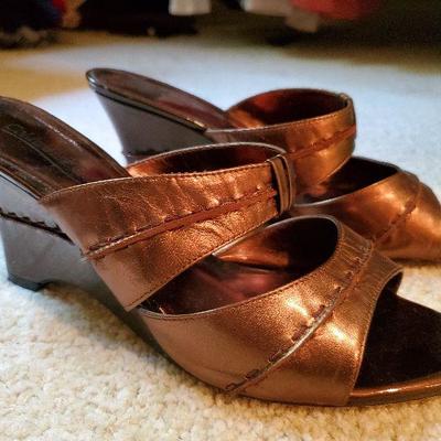 MB-242: four pair size 8 gently worn shoes