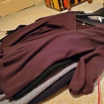 MB-245:Sweater lot