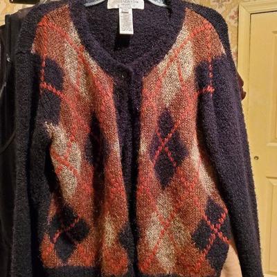 MB-245:Sweater lot