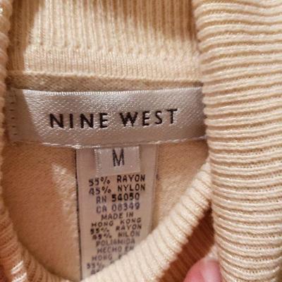 MB-248: Womens Sweater Lot