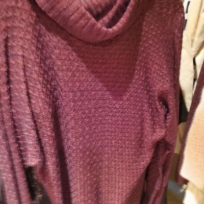 MB-250: sweaters and halter top