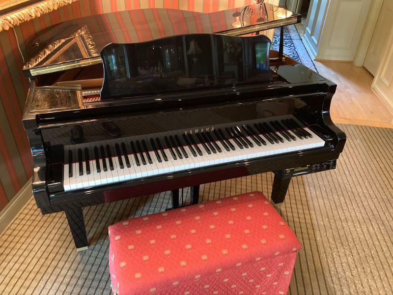 yamaha gp1 baby grand piano
