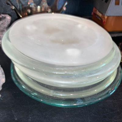 Lot L17: Misc. Home Decor/ Candle Holders/plates incl. silverplated Maitland-Smith piece.