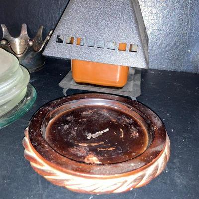 Lot L17: Misc. Home Decor/ Candle Holders/plates incl. silverplated Maitland-Smith piece.