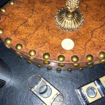 Lot L18: Lighters, Cigar cutter, Studded Humidor