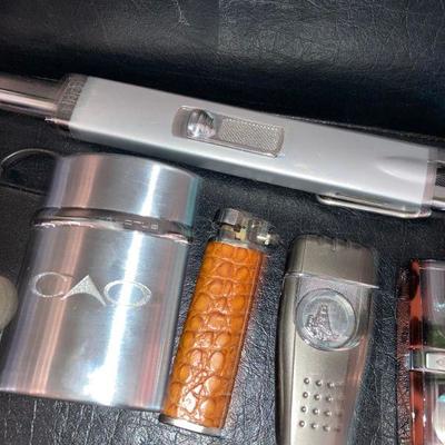 Lot L20: Cigar Lighters/Cutters