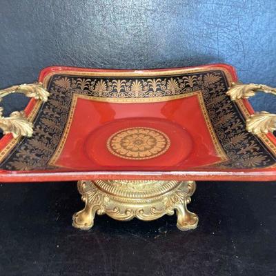 L26: Decorative Brass Handled Pedestal Tray