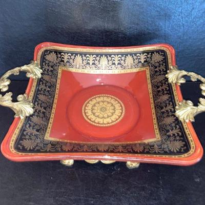 L26: Decorative Brass Handled Pedestal Tray
