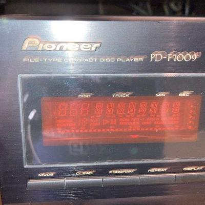 Lot L32: Pioneer 300 CD Player / Changer with CDs already in it!