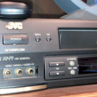Lot L36: JVC VHS Player