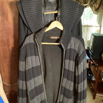 L44: Pair of Men's Jackets 