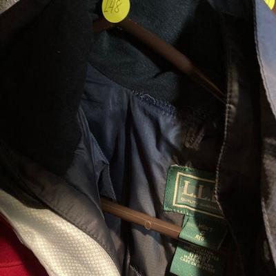 L47: LL Bean Men's Coat Size Small