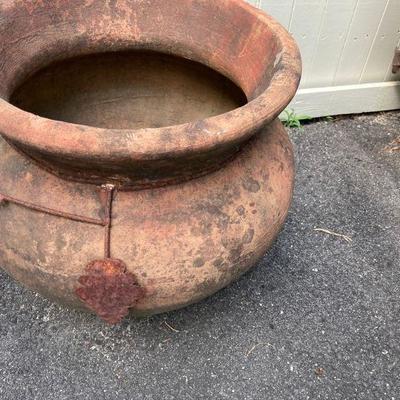 Lot DRV-1 Pair of Terracotta Planters