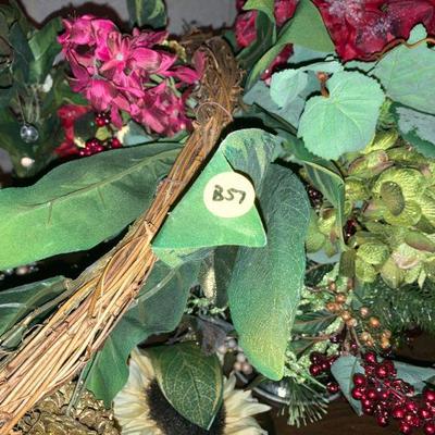 Lot B57: Sprigs and a holiday wreath.