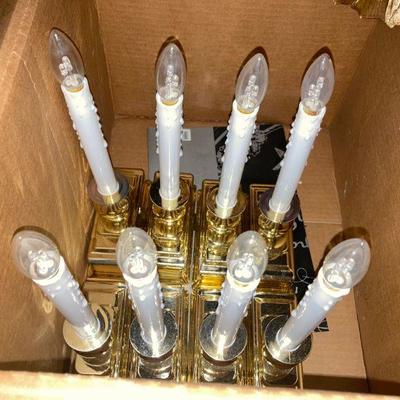 Lot B63: 8 Battery powered candles. 