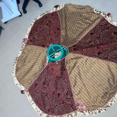 Lot B66: Christmas Tree Stand and Skirt. 