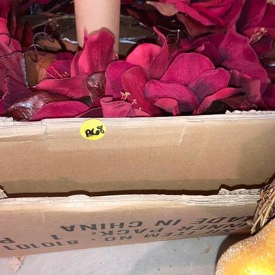 Lot B68: Pair of wreaths.  Holiday / Christmas