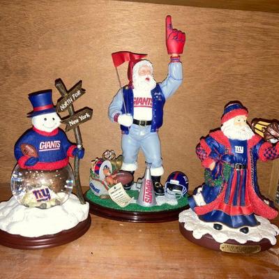 Lot B75: New York Giants Christmas Figurine Lot