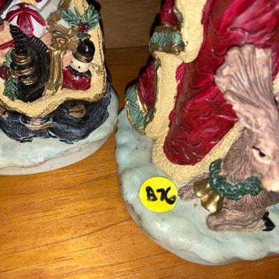 Lot B76: Santa figurine lot