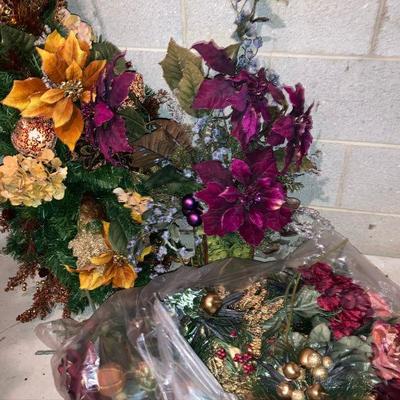 Lot B80: Colorful Sprigs / Decor 