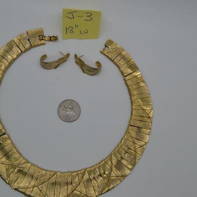 Lot J3: Necklace/Choker & Earrings Set Goldtone Vintage