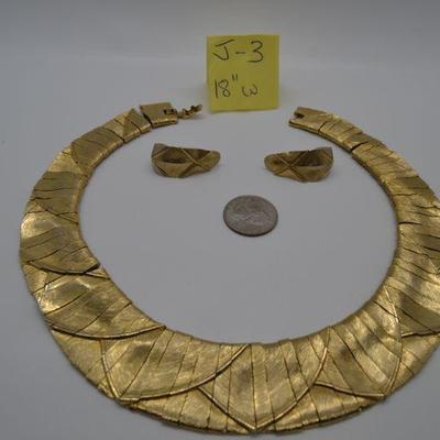 Lot J3: Necklace/Choker & Earrings Set Goldtone Vintage