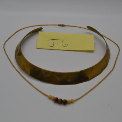 Lot J6: Goldtone choker and necklace