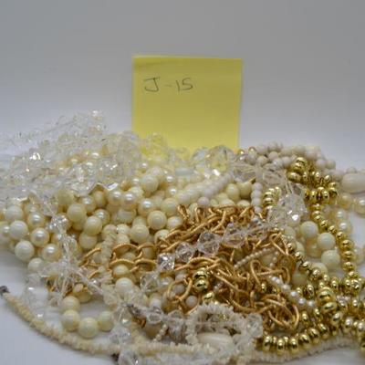 Lot J15: Vintage Jewelry Lot