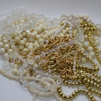 Lot J15: Vintage Jewelry Lot