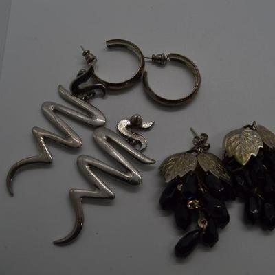Lot J18: Silvertone Jewelry Lot, Vintage