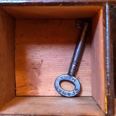 Antique Wood Portable Secretary Travelling Lap Writing Desk with key!