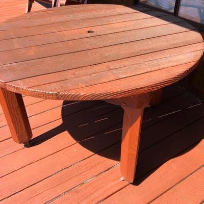 Red Outdoor Circle Dining Table