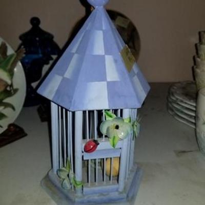 Lot 60 Decorative blue bird cage