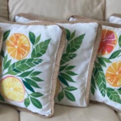 Lot #679 Set of 6 Lemon Print Pillows 
