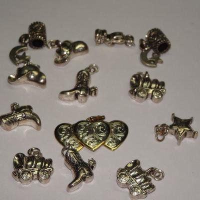 Cowboy & Cowgirl Western Charms, Boots, Hats, Triple Heart, Lone Star Charm lot
