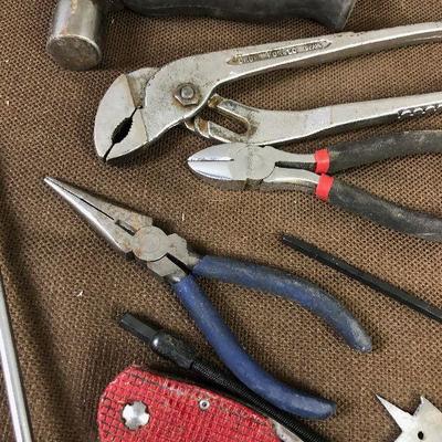 #272 Mixed lot of Hand tools 