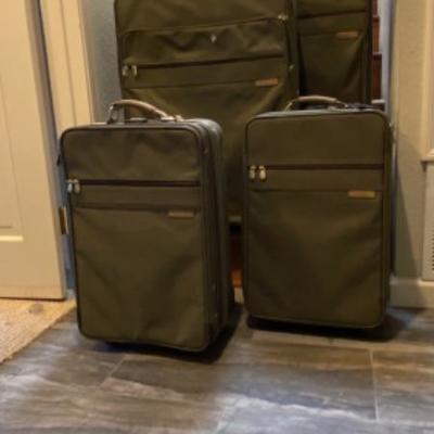 19. Set of 4 TUMI Suitcases in Army Green 
