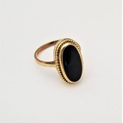 Lot #190  Beautiful 14kt Gold Ring with Onyx - size 7