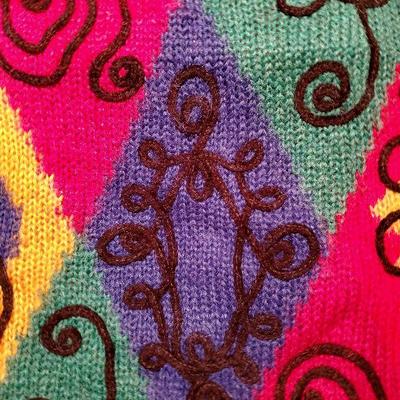 MB-265:  Sweaters size small