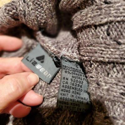 MB-265:  Sweaters size small