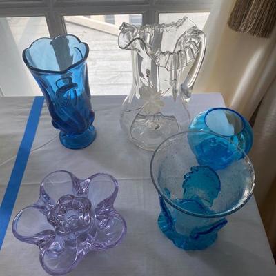 Lot # 715 Art Glass, Fenton Vase Lot 