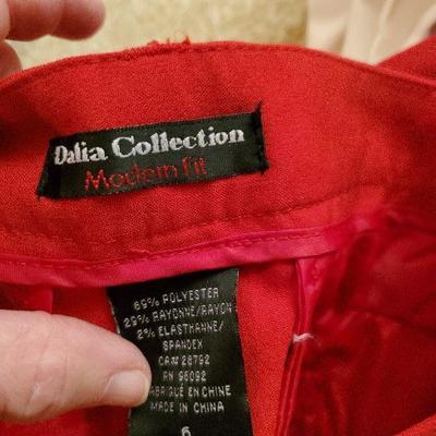 MB-272    Women's Pants size 6