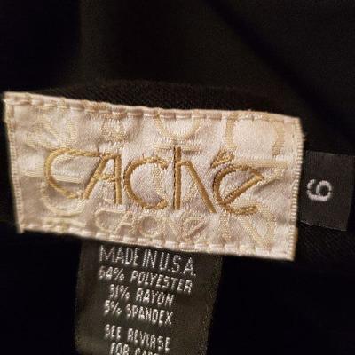 MB- 271   :  ladies pants size 6 and 8 