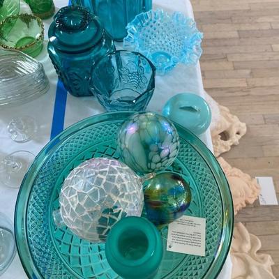 Lot # 760 Blue glassware lot 