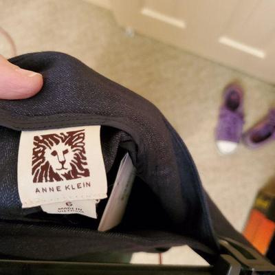 MB-280:New pants size 6 