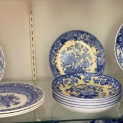 Lot # 784 Spode Dishes 