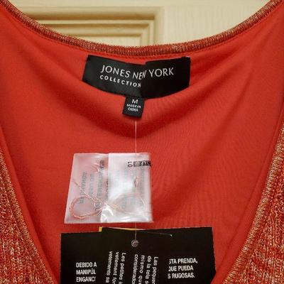MB-282 Jones New York NWT top