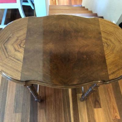 111. Oval Occasional Table