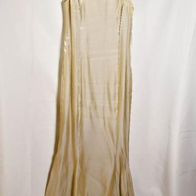 B3-100: Womens Clothing