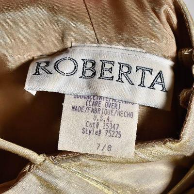 B3-100: Womens Clothing